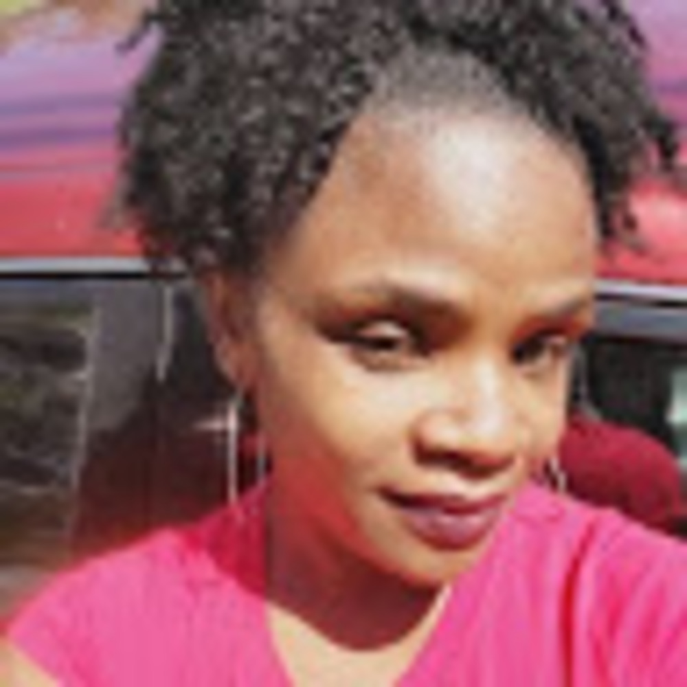 Meet your Posher, Yolanda